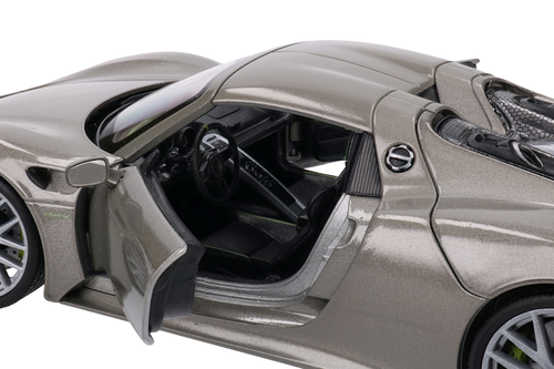 Auto Porsche 918 Spyder metalowy WELLY 4