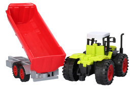 Traktor z przyczepą 2