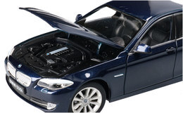 Auto BMW 535i model metalowy WELLY 5