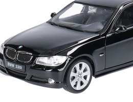 Auto BMW 330i model metalowy WELLY 1:24 2