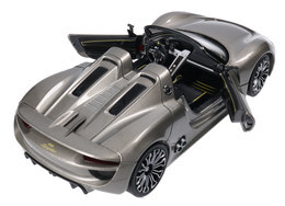 Model metalowy PORSCHE 918 SPYDER 3
