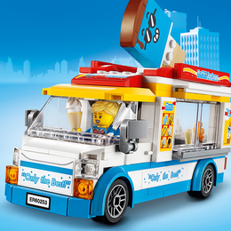  LEGO City. Furgonetka z lodami 4