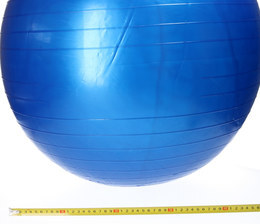 Piłka do ćwiczeń 75 cm rehabilitacyjna 4