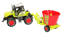 Traktor z paszowozem 4