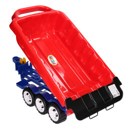 Wielki traktor z naczepą 6