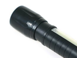 Latarka LED z ładowarką USB 8