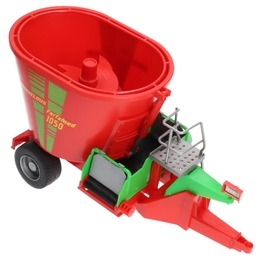 Traktor z wozem paszowym PASZOWÓZ, ciągnik rolniczy 4