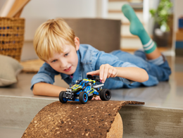 Klocki LEGO TECHNIC Wyścigowy łazik terenowy 9