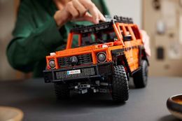 Klocki LEGO TECHNIC Mercedes Benz G500 8