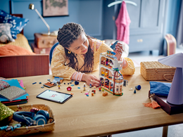Klocki LEGO FRIENDS Pensjonat w zamku 11