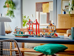 Klocki LEGO CITY Nadmorski port ze statkiem towarowym 10