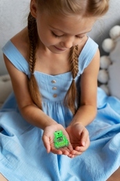 Gra elektroniczna TAMAGOTCHI MIŚ tamagoczi brelok - nakarm zwierzątko 6