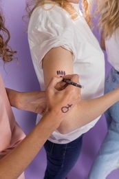 Pisak TATTOO - 6 kolorów TATUAŻE 4