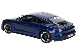 Auto PORSCHE TAYCAN TURBO S model metalowy BURAGO 1:24 4