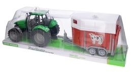 Duży traktor z przyczepą  do przewozu konia  10