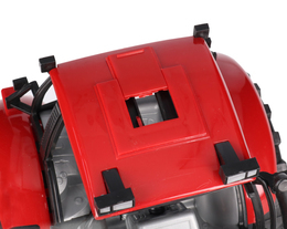 Duży traktor z przyczepą  7