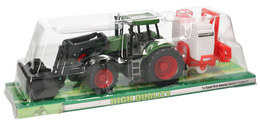 Traktor z opryskiwaczem i łyżką 4