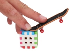 Deskorolka fingerboard zestaw z akcesoriami 4