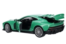 Auto ASTON MARTIN VALOUR  model metalowy WELLY 4
