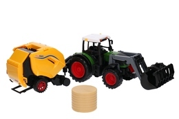 Traktor z przyczepą TUR i belownica, belarka 2