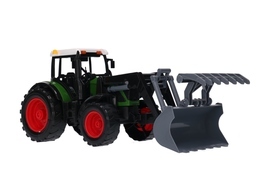 Traktor z przyczepą TUR opryskiwacz 9