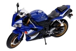 Motocykl YAMAHA YZF-R1 model metalowy Welly 2