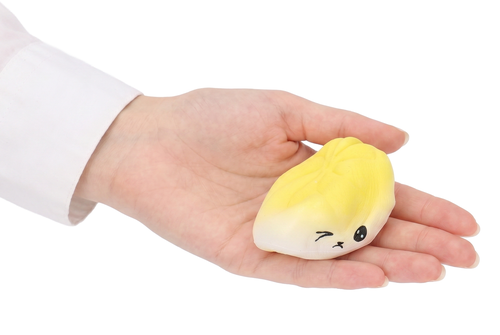 SQUISHY antystresowy gniotek PIEROŻEK w koszyczku 6