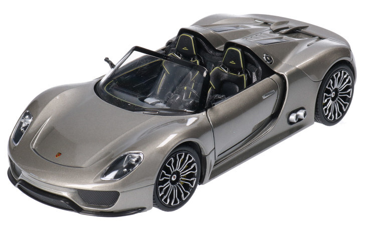 Model metalowy PORSCHE 918 SPYDER 1
