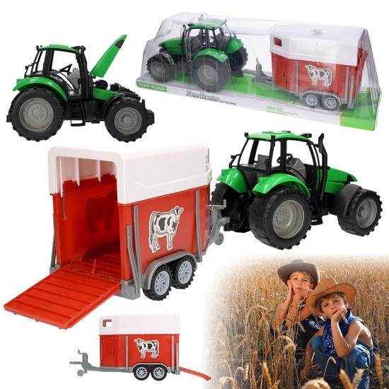 Duży traktor z przyczepą  do przewozu konia  1